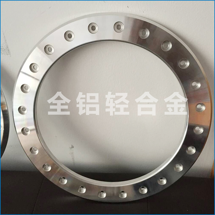 鋁法蘭的質量從加工手法上如何區(qū)分